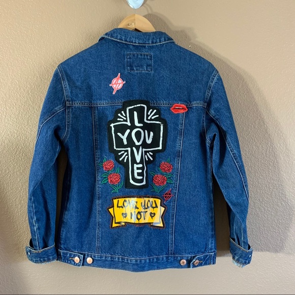 Forever 21 Embroidered Denim Jacket Size Small - Picture 2 of 9